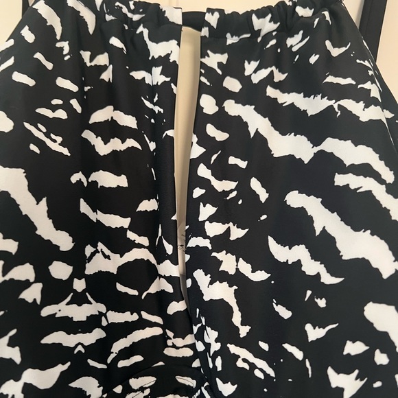 NWT ISLAND ESCAPE 100 poolside one piece swimsuit bikini size 12 zebra print - Picture 2 of 7